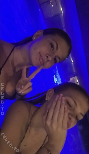 02.queenice Nude Leaked Photo #6