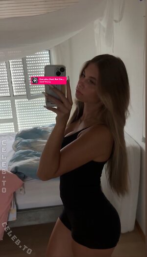 02.queenice Nude Leaked Photo #8