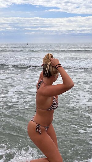 02.queenice Nude Leaked Photo #10