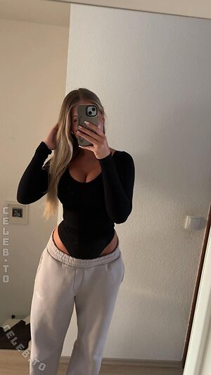 02.queenice photo