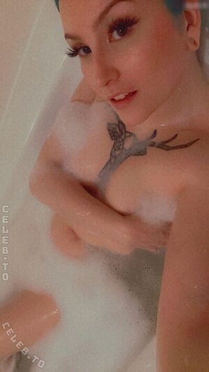 0nixchan Nude Leaked Photo #6