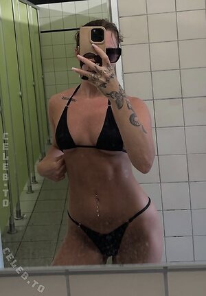 1tskimmyxo