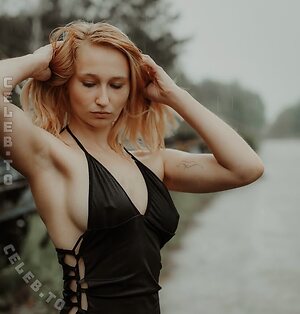 2003_virgie Nude Leaked Photo #8