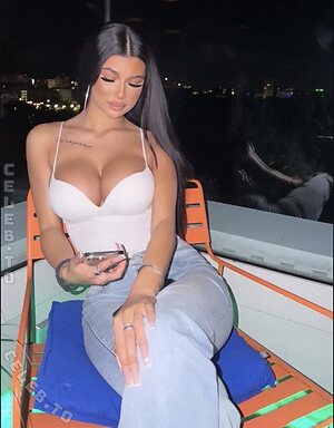 28.leyla photo