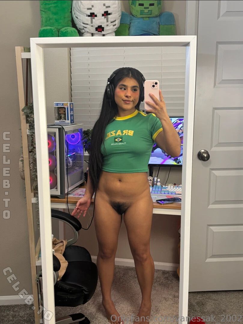 444vanessa (444vanessa / 444vanessak / vanessak_2002 / iitmythrowaway / user/iitmythrowaway) Nude Leaked Photo #4