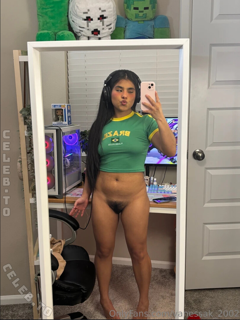 444vanessa (444vanessa / 444vanessak / vanessak_2002 / iitmythrowaway / user/iitmythrowaway) Nude Leaked Photo #6