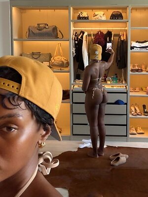 6ourt leaked photo #9