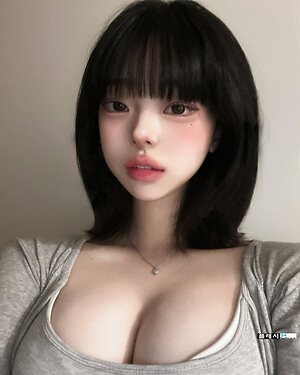 825io leaked photo #17