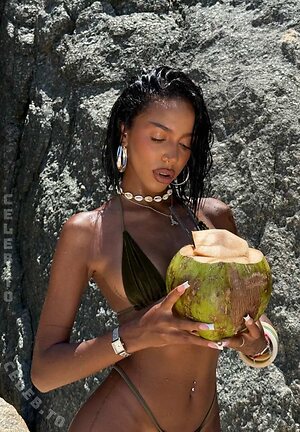 Aalishass Alishakone Nude Leaked Photo #12