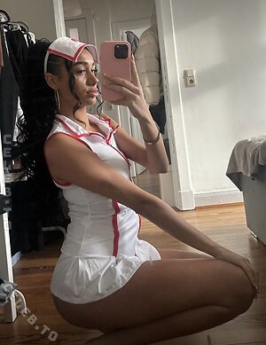 Aaliyah Struve Nude Leaked Photo #2