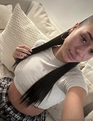 Aaliyah Struve Nude Leaked Photo #7