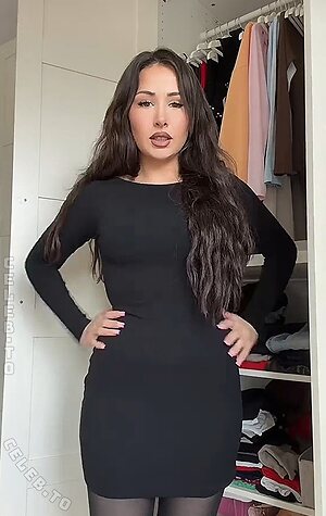 Aanys Nude Photos