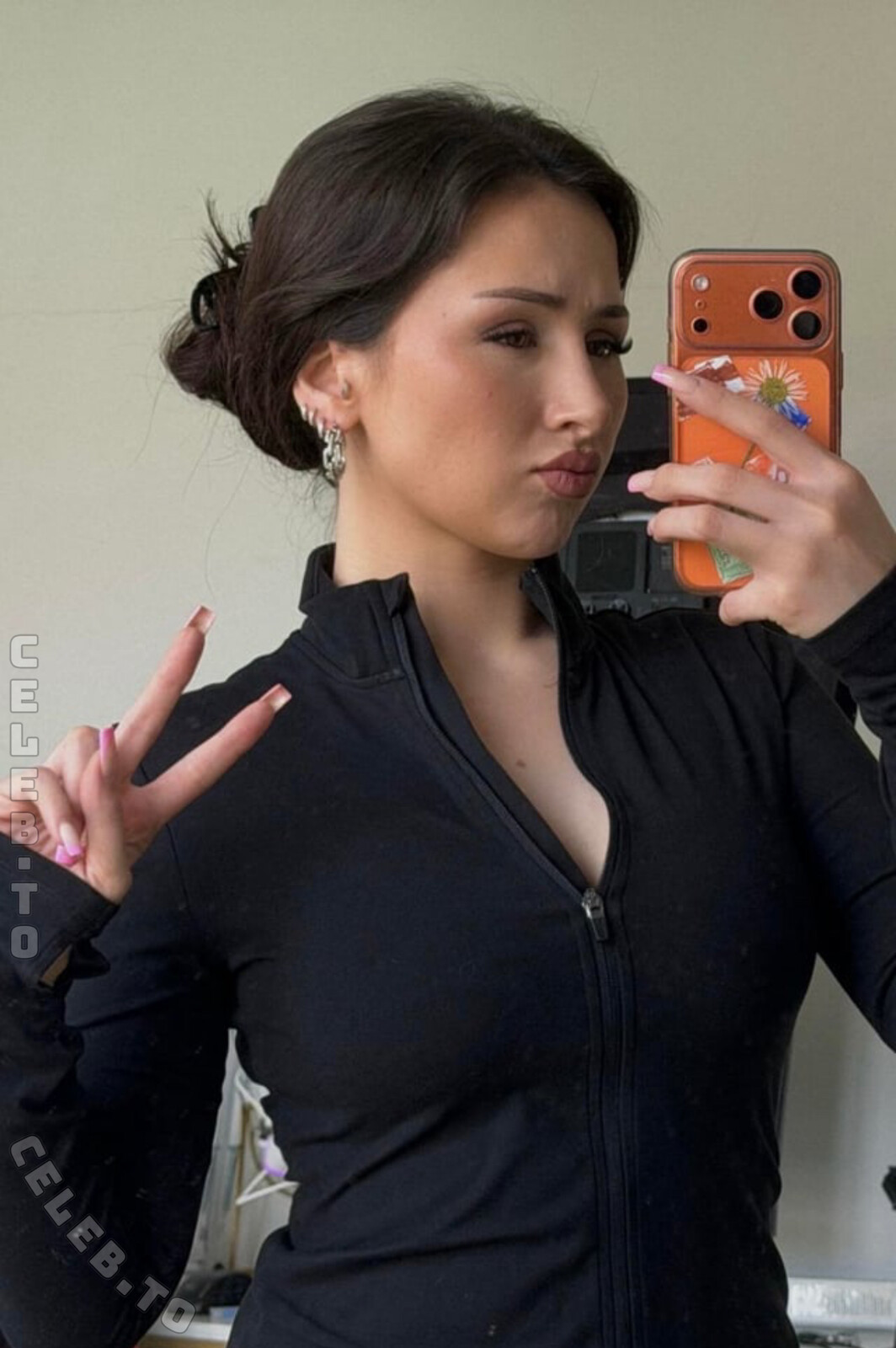 Aanys (Aanys / Anis / aanyskh) Nude Leaked Photo #26