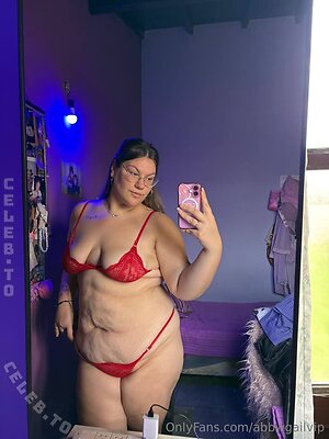 Abbwgail Nude Leaked Photo #21