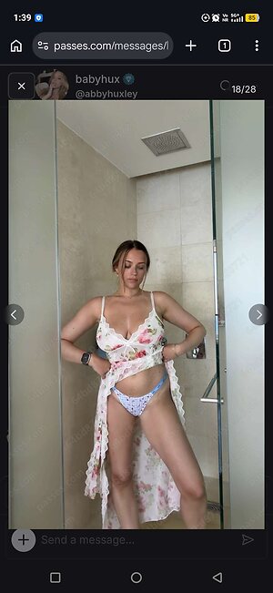 Abby Huxley leaked photo #12