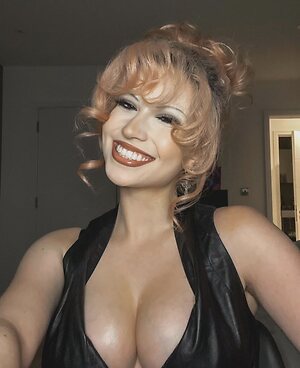 Abby Roberts Nude Leaked Photo #8