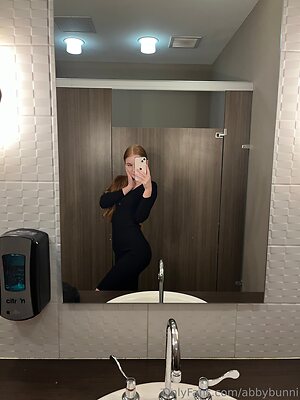 Abby 🍑 leaked photo #49