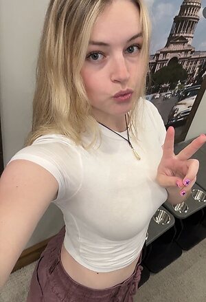 Abbypoker leaked photo #3