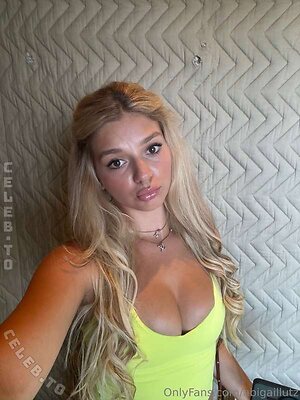 Abigail Lutz photo