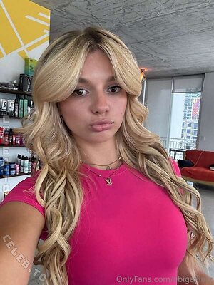 Abigail Lutz photo