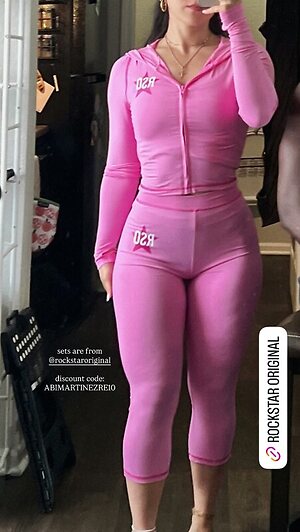 Abimartinezre leaked photo #5
