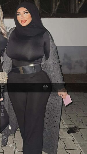 abir.zrk Nude Leaked Photo #9