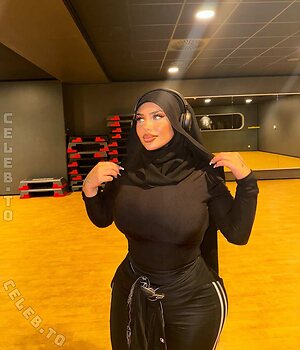 abir.zrk Nude Leaked Photo #21