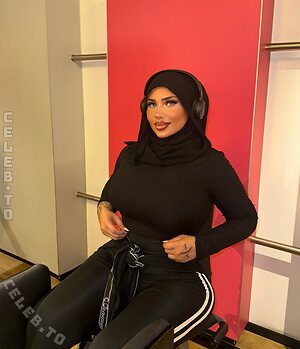 abir.zrk Nude Leaked Photo #24