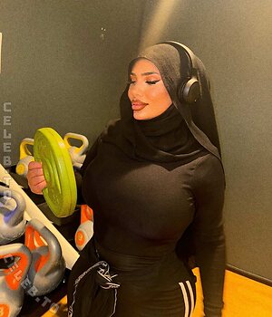 abir.zrk Nude Leaked Photo #25