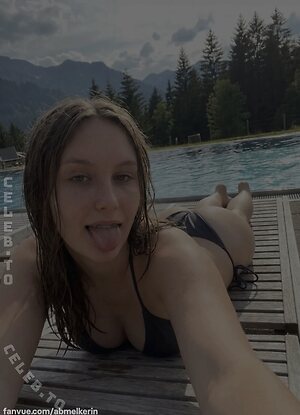 Abmelkerin Nude Leaked Photo #6