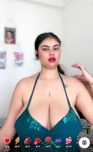Adaa leaked photo #5