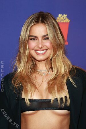 Addison Rae Nude Leaked Photo #115