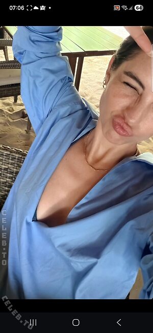 Adelaide Kane photo
