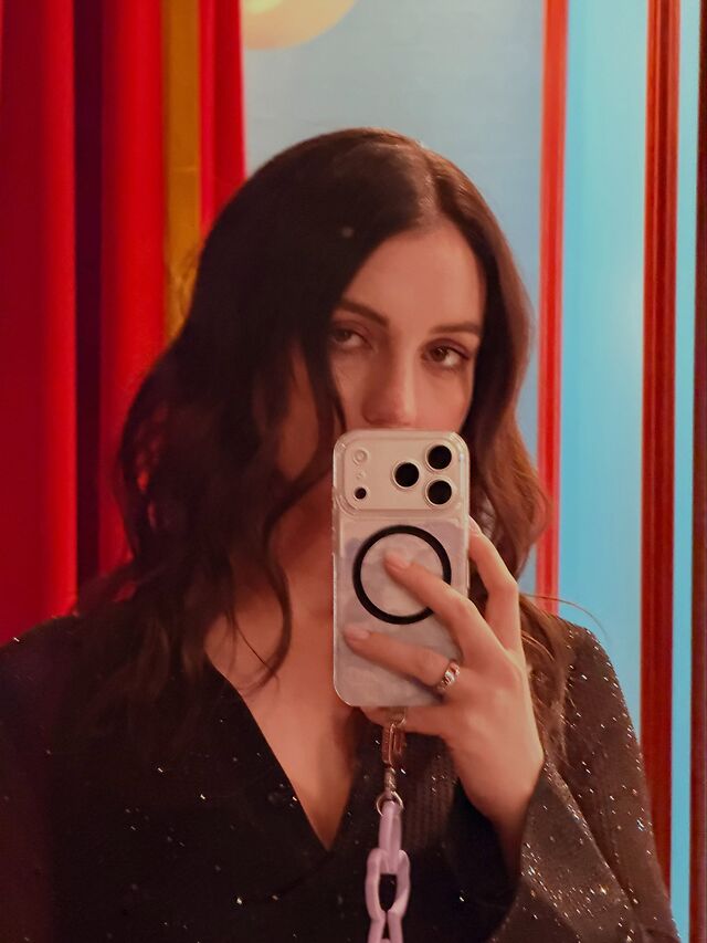 Adelaide Kane leaked photos