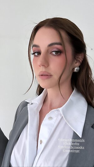 Adelaide Kane leaked photo #81