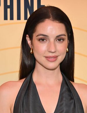 Adelaide Kane leaked photo #101