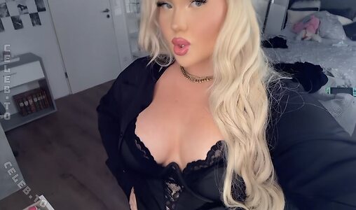 Adelina dalevska photo