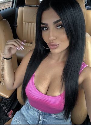 Adelina Hyseni photo