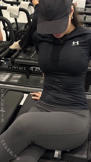 Adelina Noellee