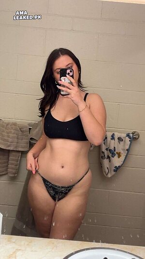 Adia Szell leaked photo #9