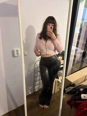 Adia leaked photo #13