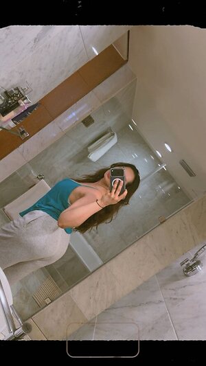 Aditi Mistry leaked photo #36
