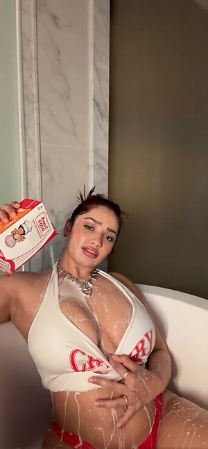 Aditi Mistry leaked photo #42