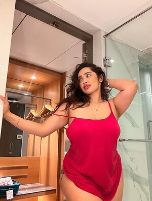 Aditi Mistry leaked photo #65