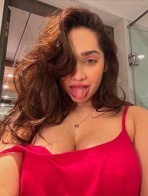Aditi Mistry leaked photo #66