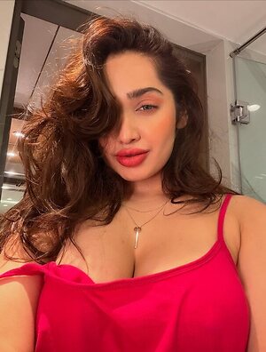 Aditi Mistry leaked photo #67