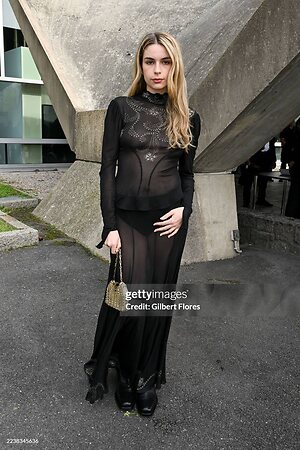 Adèle Castillon leaked photo #5