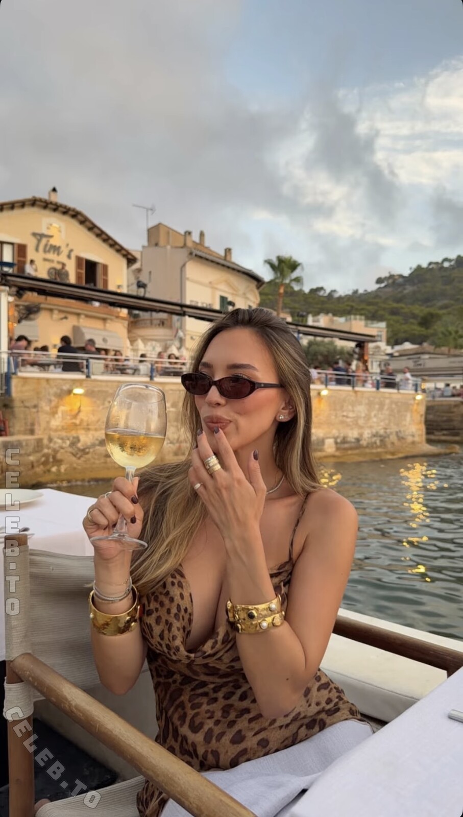 Adorable Caro photo