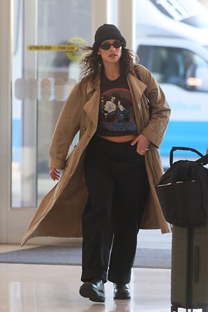 Adria Arjona