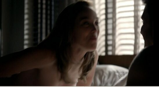 Adriana Birolli leaked photo #7